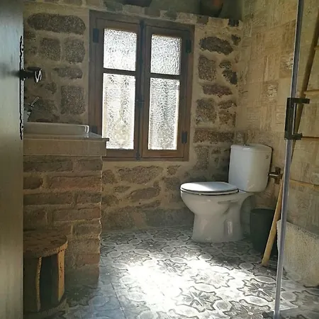 Casa Rural La Presa * Valdeobispo